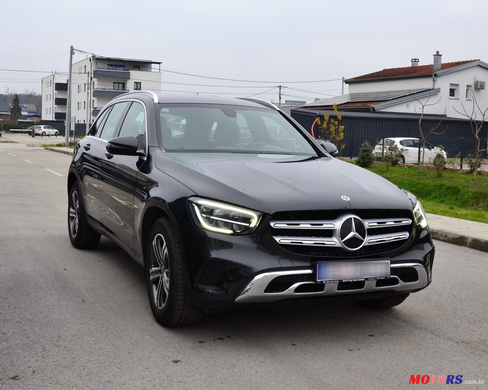 2019' Mercedes-Benz GLC 220 D 4Matic photo #2