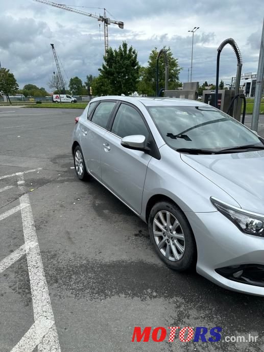 2018' Toyota Auris 1,4 photo #2