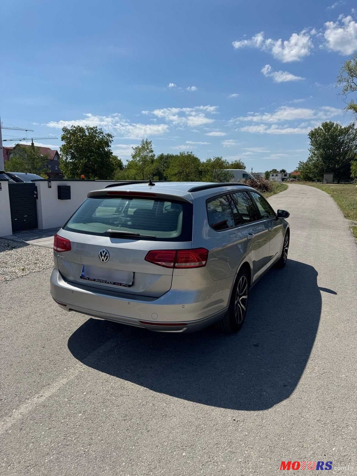 2015' Volkswagen Passat Variant photo #4