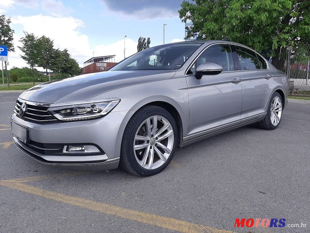2015' Volkswagen Passat photo #1