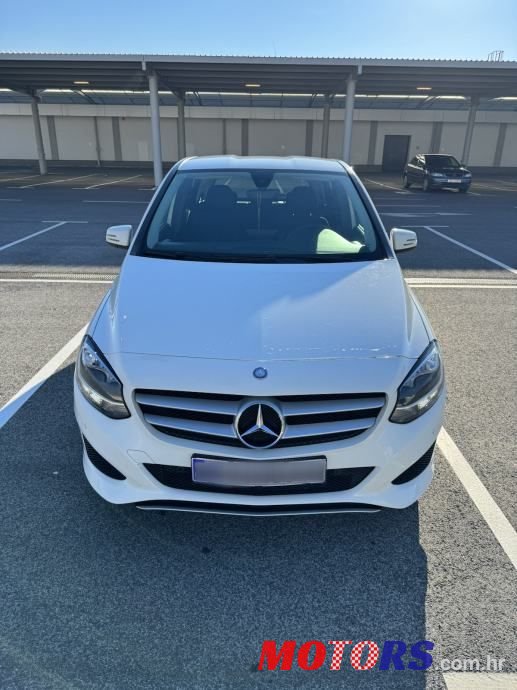 2015' Mercedes-Benz B-Klasa 180 Cdi photo #1