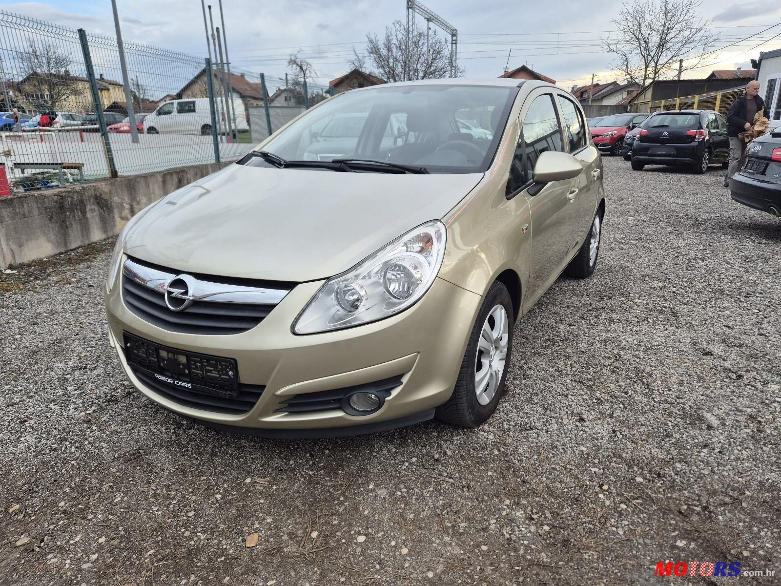 2010' Opel Corsa 1,3 Cdti photo #1