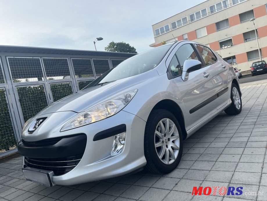 2011' Peugeot 308 1,4 16V Vti photo #1