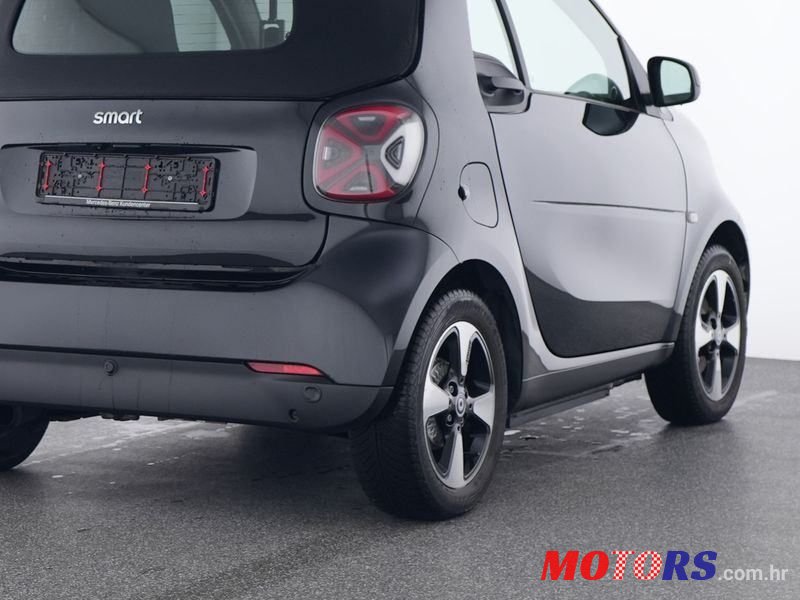 2023' Smart Fortwo 60Kw Exclusive photo #4