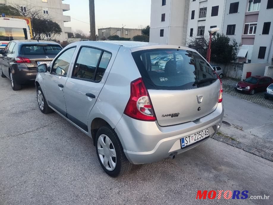 2010' Dacia Sandero 1,4 photo #4