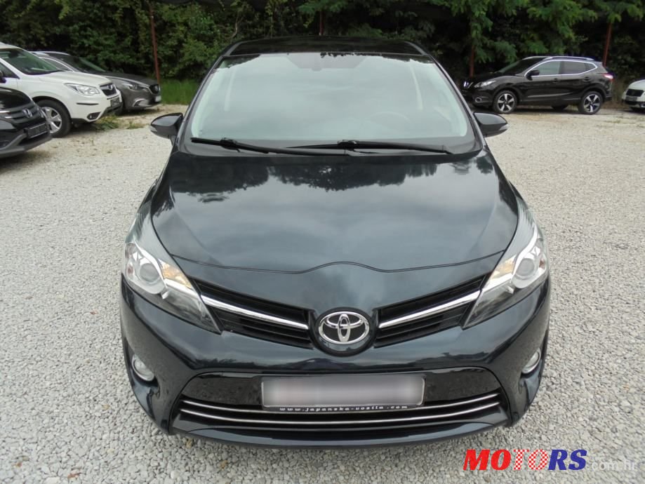 2015' Toyota Verso 1,6 D-4D Sol photo #2