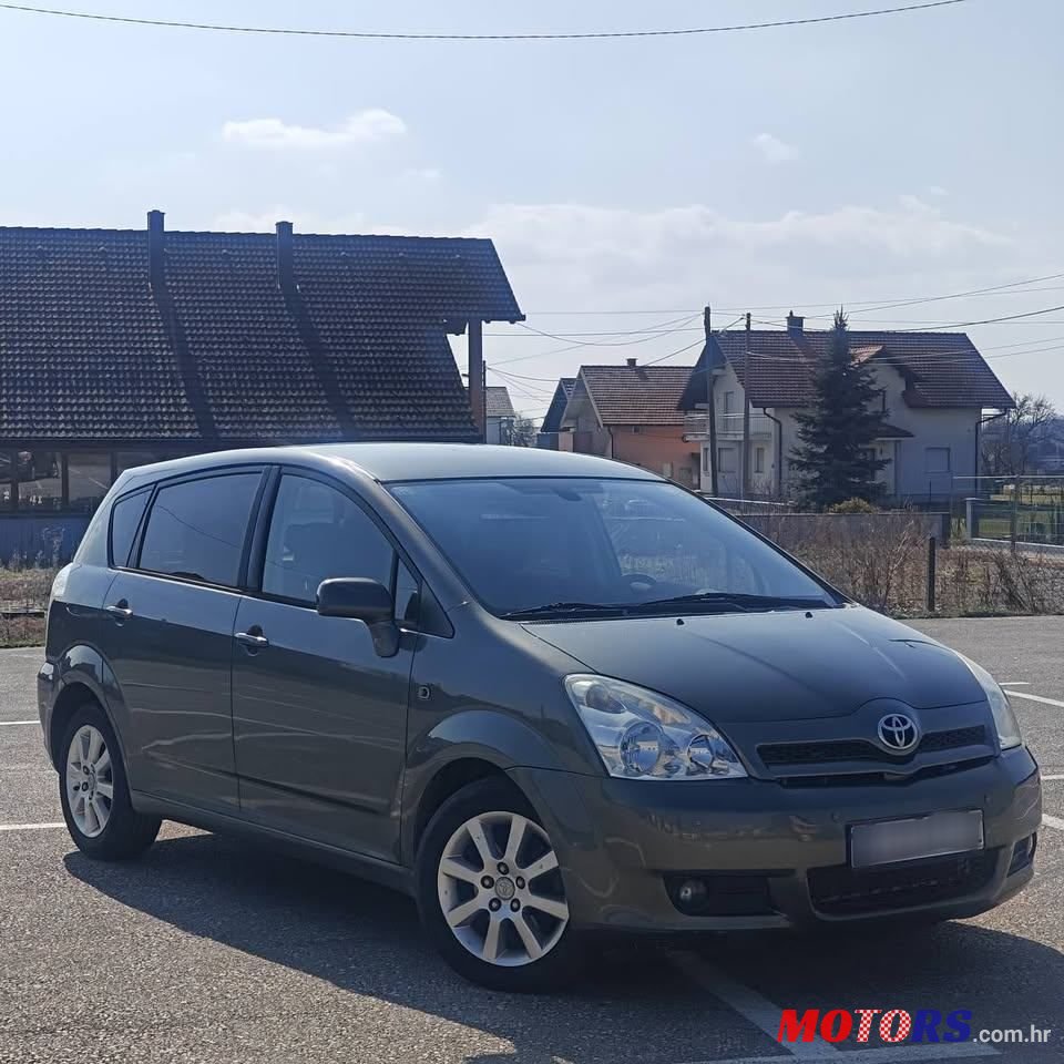 2007' Toyota Corolla Verso 2,2 D-4D photo #5