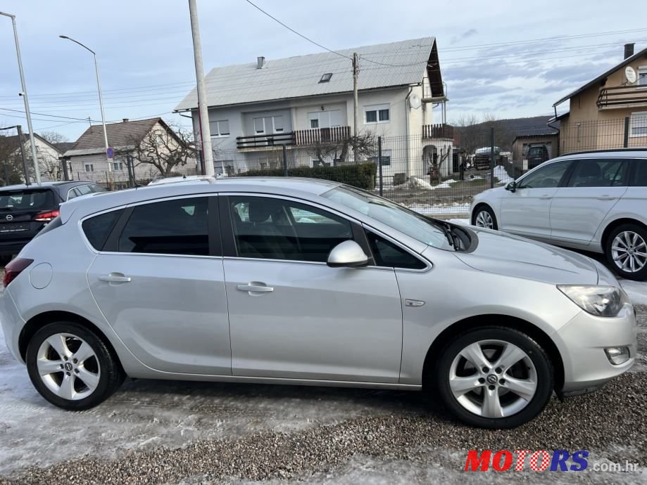 2012' Opel Astra 1,7 Cdti Sport photo #3