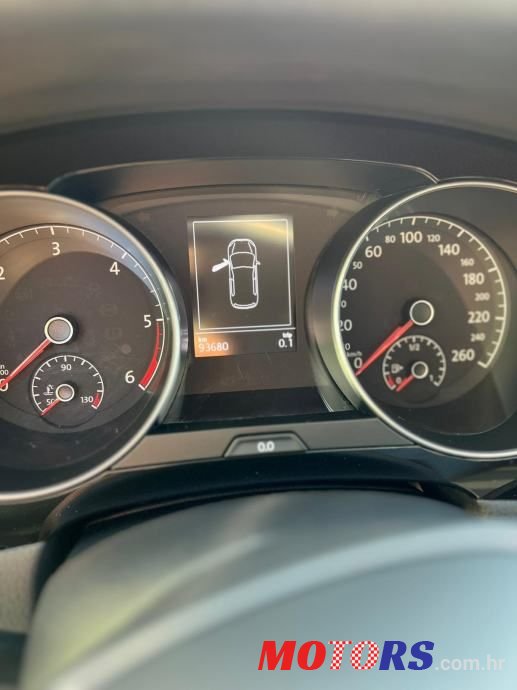 2015' Volkswagen Golf Sportsvan photo #2