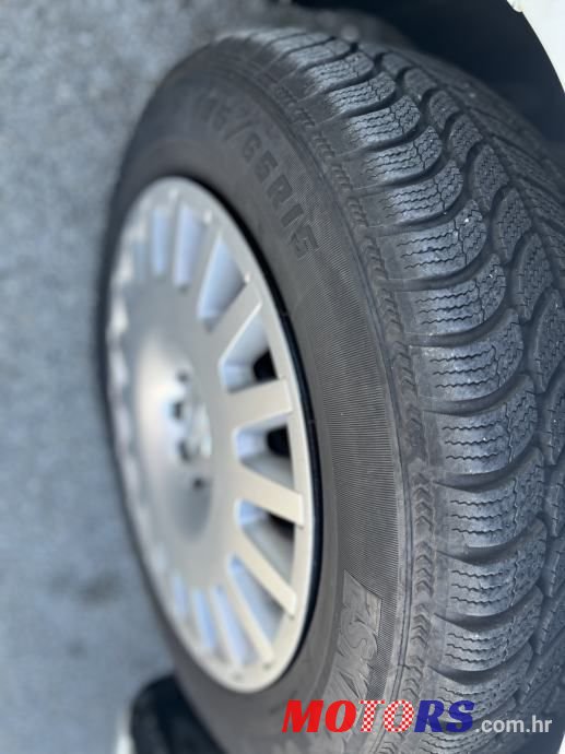 2005' Opel Astra Karavan photo #5