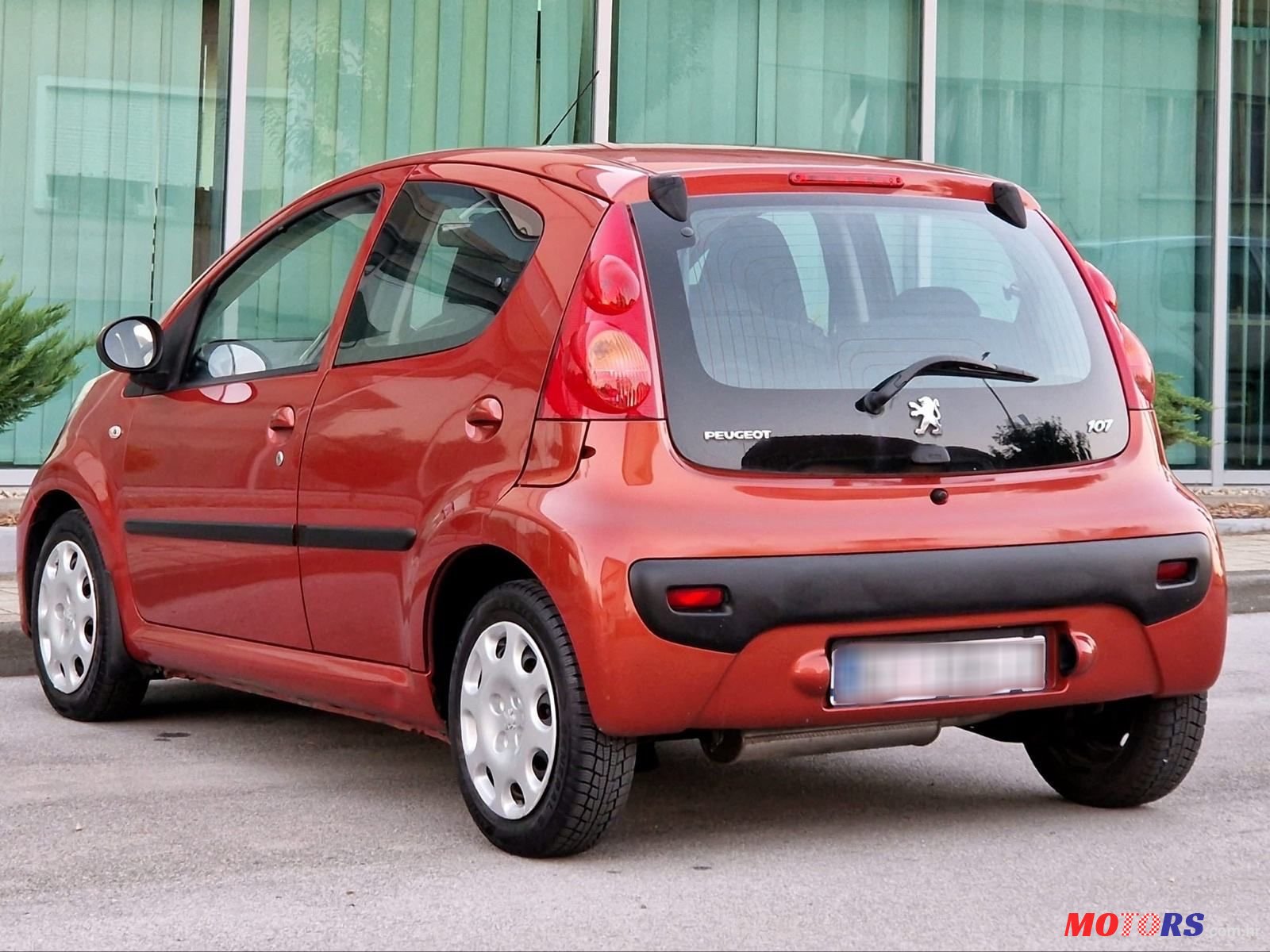 2009' Peugeot 107 1,0 photo #3