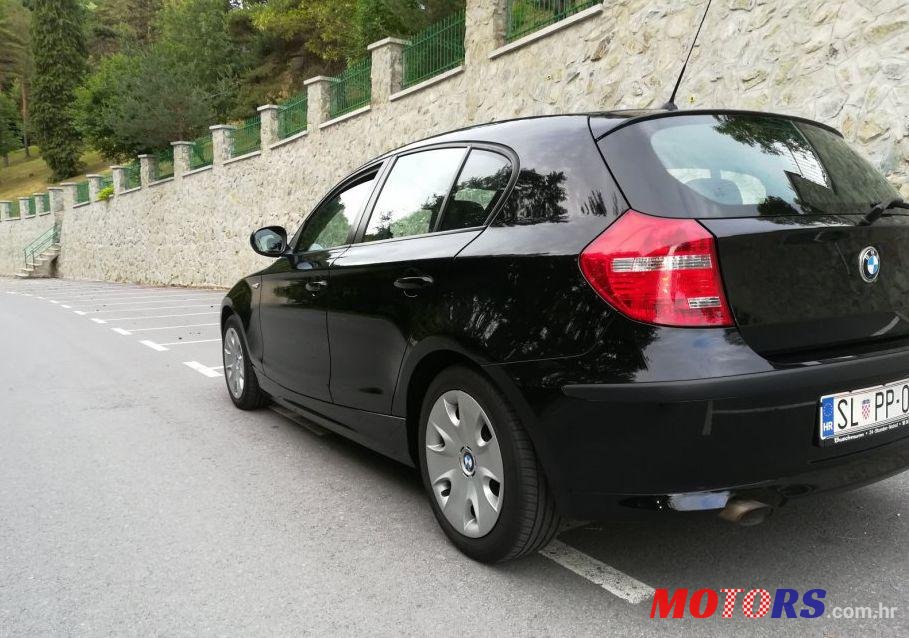 2010' BMW Serija 1 116D photo #1