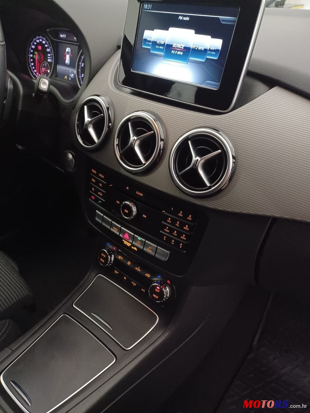 2018' Mercedes-Benz B-Klasa 180 photo #4