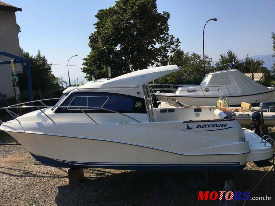 2009' Quicksilver 640 Weekend photo #1