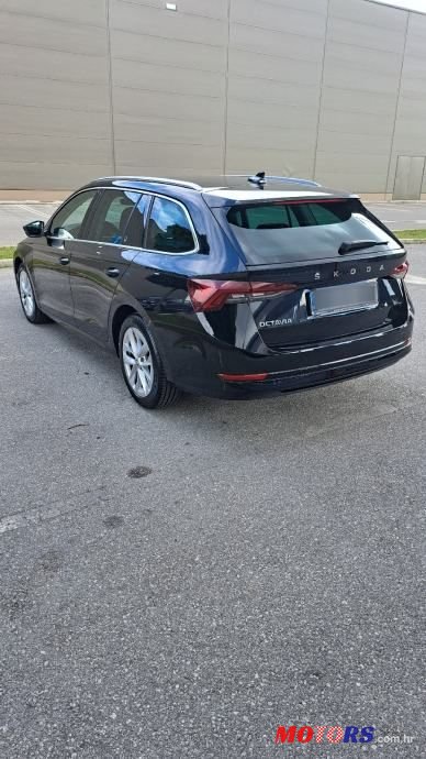 2020' Skoda Octavia Combi photo #3