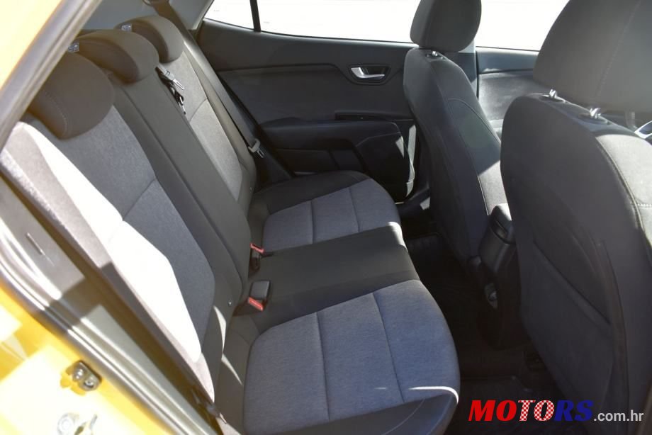 2023' Kia Stonic 1.2 Lx Urban photo #6