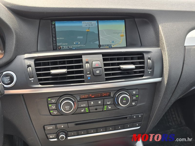 2013' BMW X3 Xdrive20D photo #2