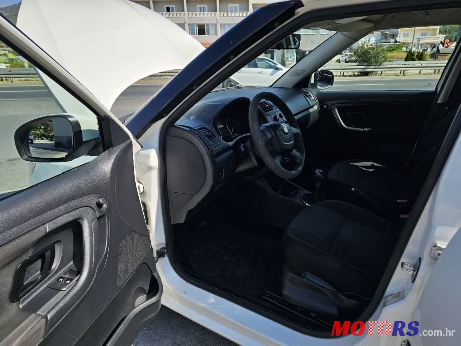 2011' Skoda Fabia 1,6 Tdi photo #6