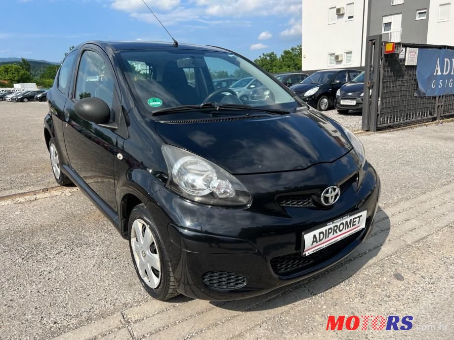 2009' Toyota Aygo photo #1