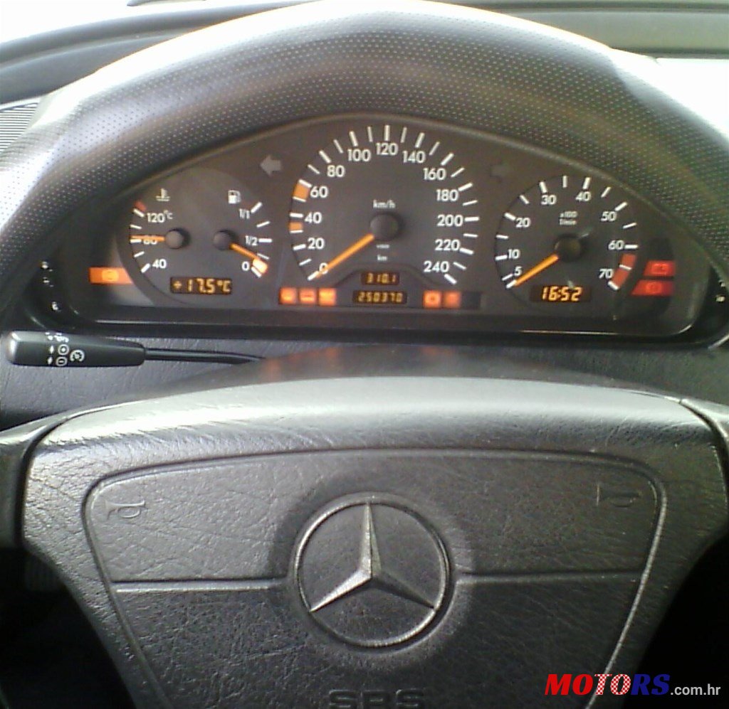 1996' Mercedes-Benz C-Class C180 Esprit photo #5