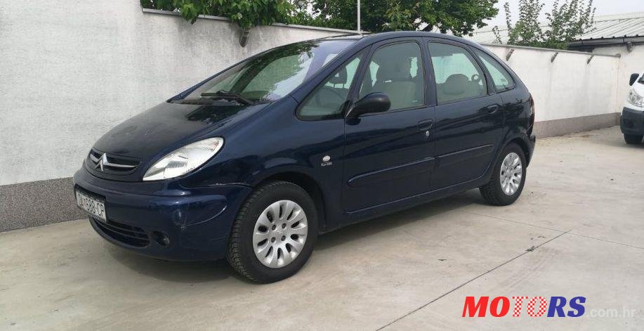 2002' Citroen Xsara Picasso 2,0 Hdi photo #1
