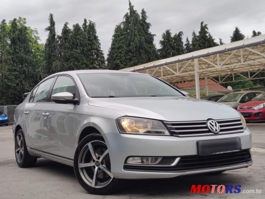 2012' Volkswagen Passat 1,6 Tdi Bmt photo #1