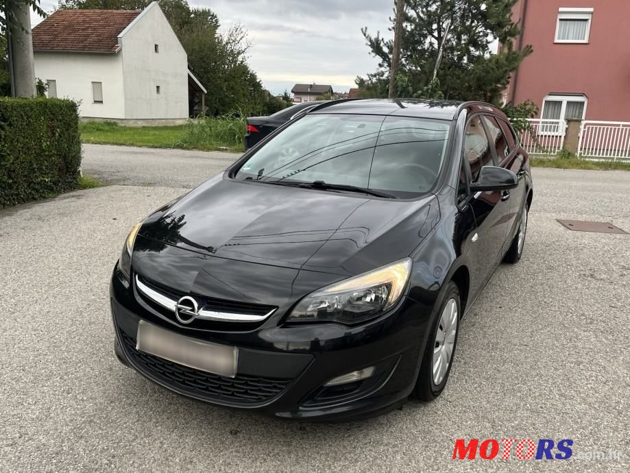 2014' Opel Astra Karavan photo #5