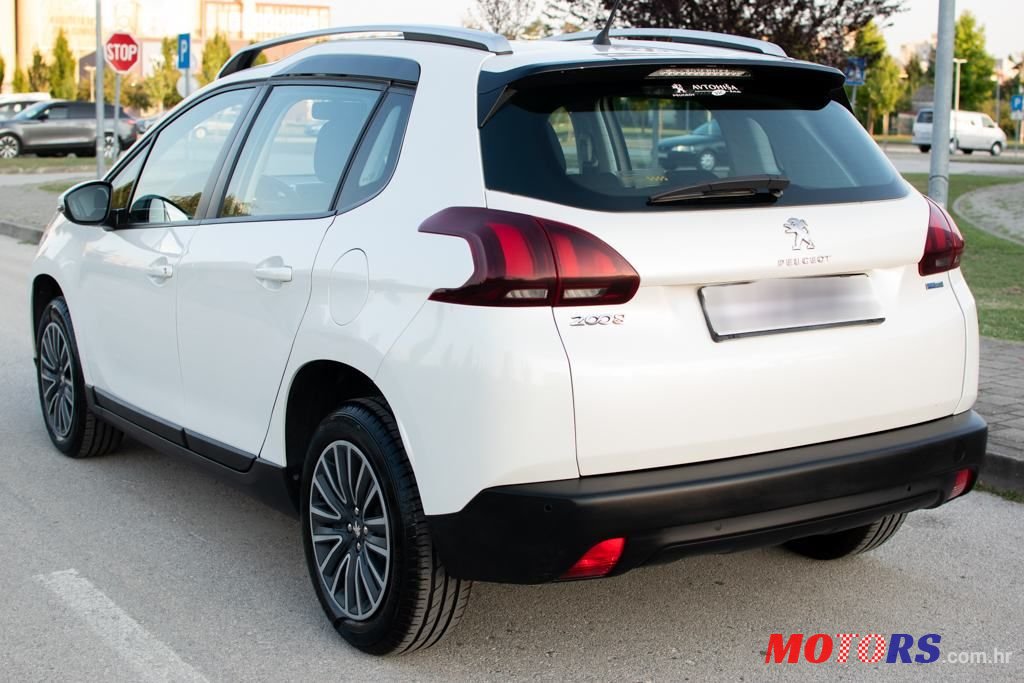 2017' Peugeot 2008 1,2 photo #5