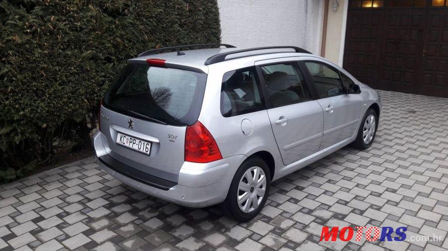 2006' Peugeot 307 Sw 1,6 16V Hdi photo #1