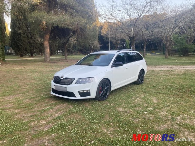 2016' Skoda Octavia Combi photo #2