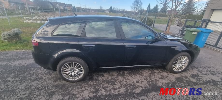 2011' Alfa Romeo 159 Sw photo #3