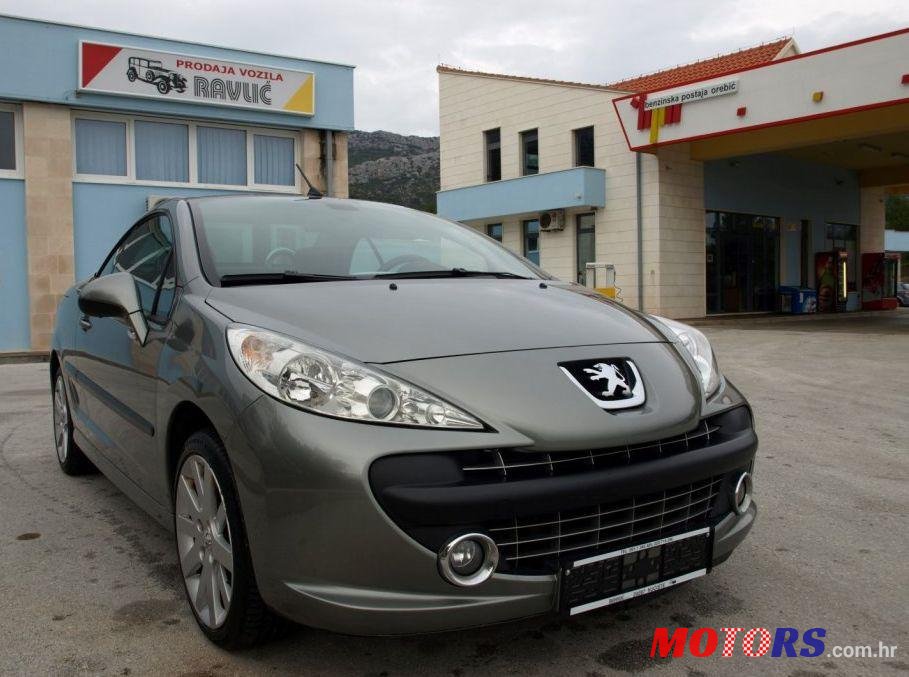 2007' Peugeot 207 Cc 1.6I Vti photo #1