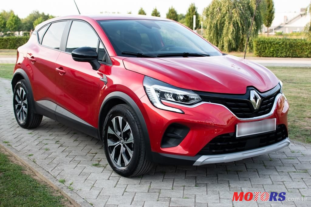 2022' Renault Captur Tce photo #1