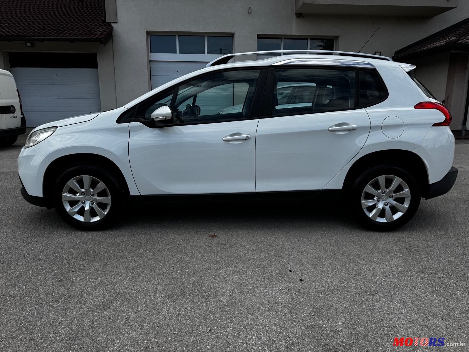 2014' Peugeot 2008 1,4 Hdi photo #1