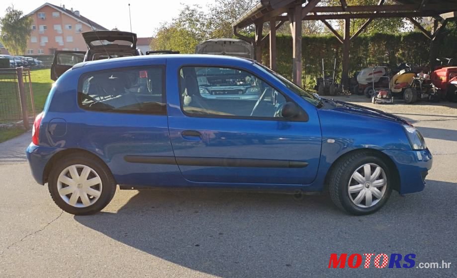 2006' Renault Clio 1,5 Dci photo #4