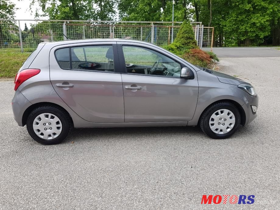 2013' Hyundai i20 1,2 photo #5