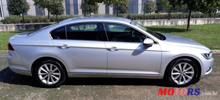 2015' Volkswagen Passat 2,0 Tdi Bmt photo #4