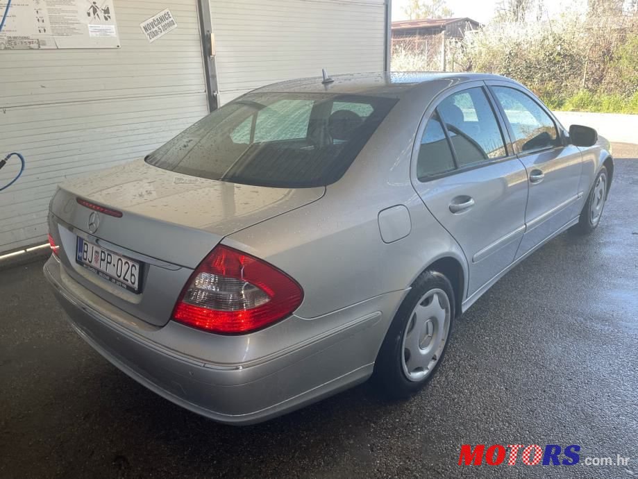2006' Mercedes-Benz E-Klasa 220 Cdi photo #4