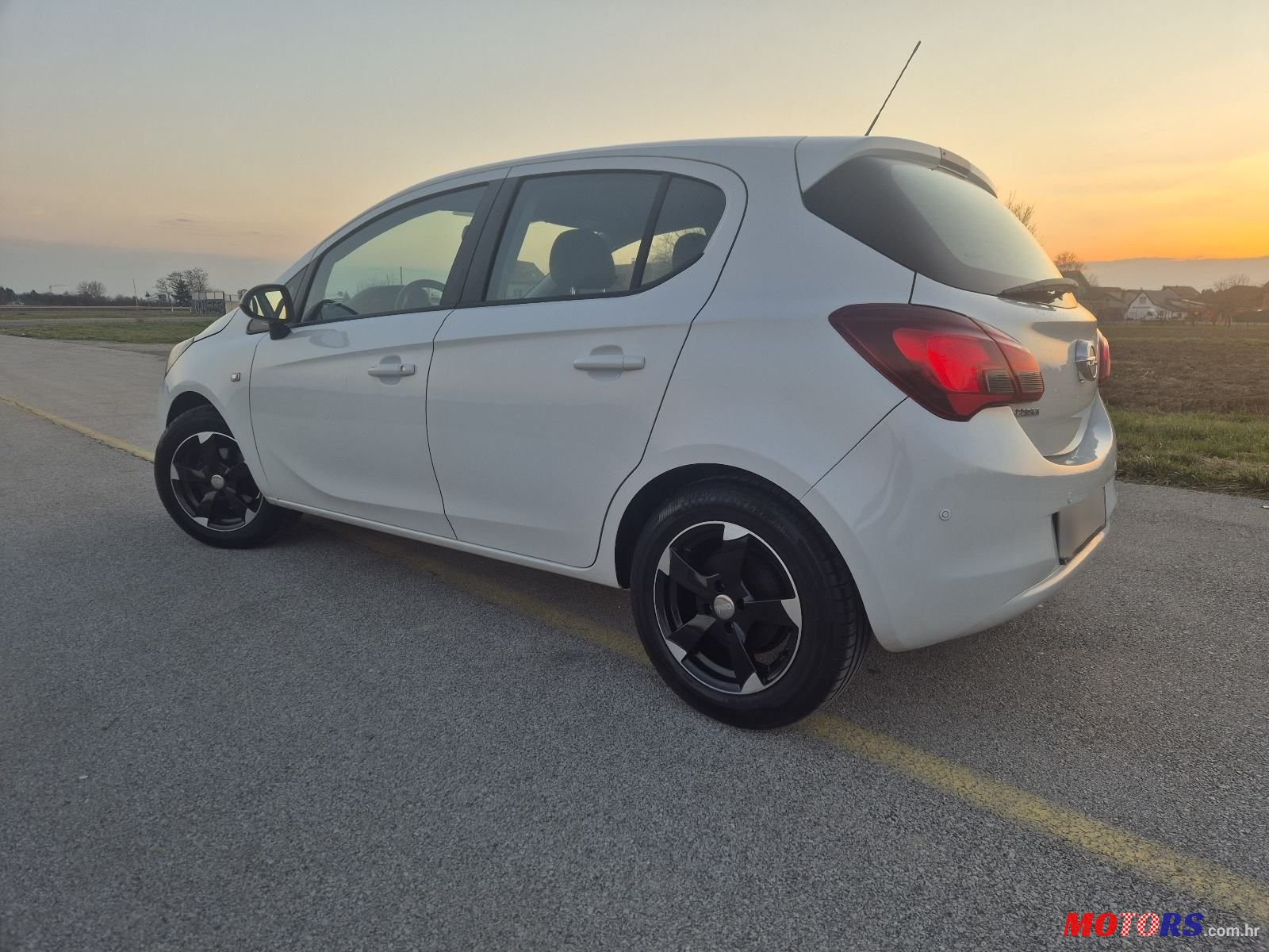 2017' Opel Corsa 1,4 Lpg photo #3