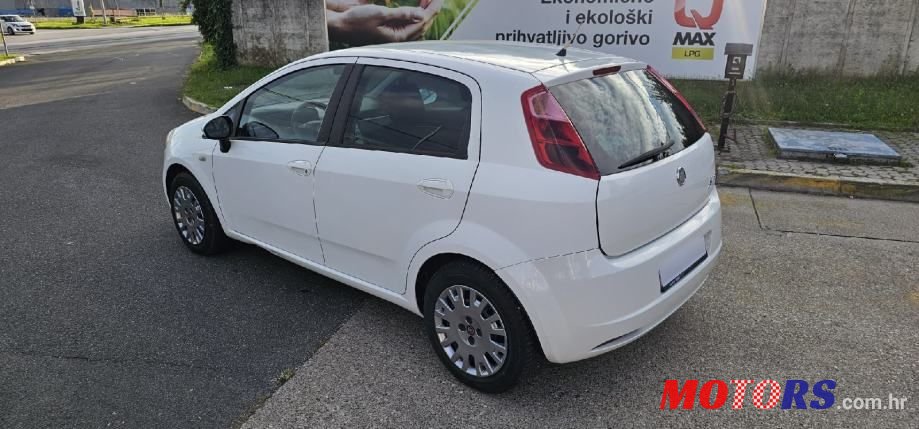 2009' Fiat Grande Punto 1,3 Multijet 16V photo #6