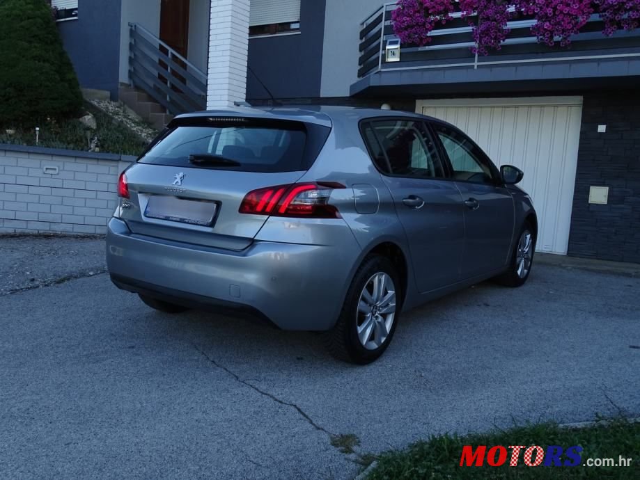 2019' Peugeot 308 1,5 Bluehdi photo #6