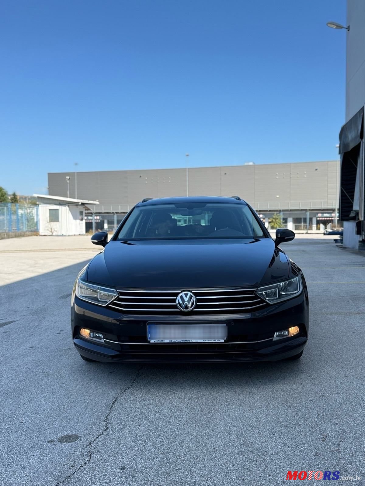 2016' Volkswagen Passat Variant photo #3