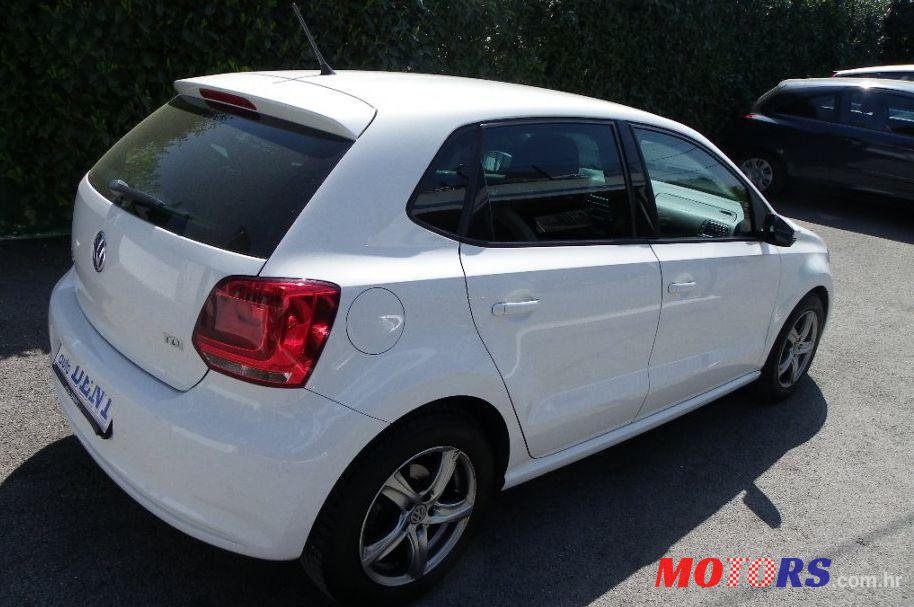 2011' Volkswagen Polo 1,6 Tdi photo #2