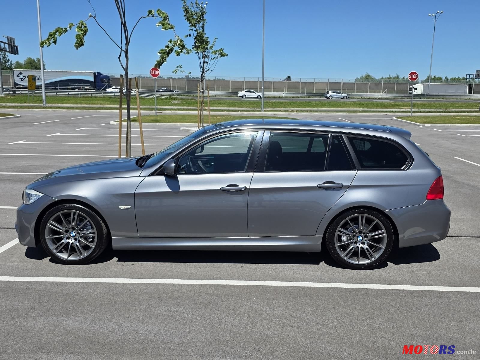 2010' BMW Serija 3 320D photo #6