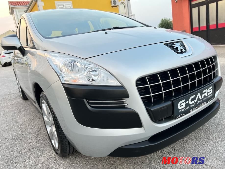 2012' Peugeot 3008 photo #1
