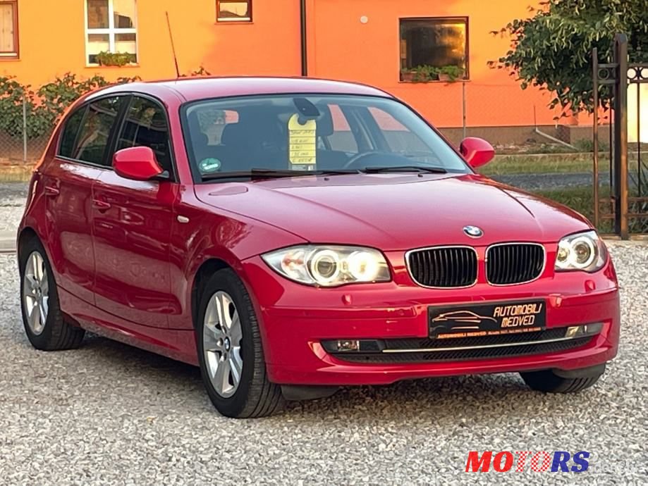 2011' BMW Serija 1 118D photo #3