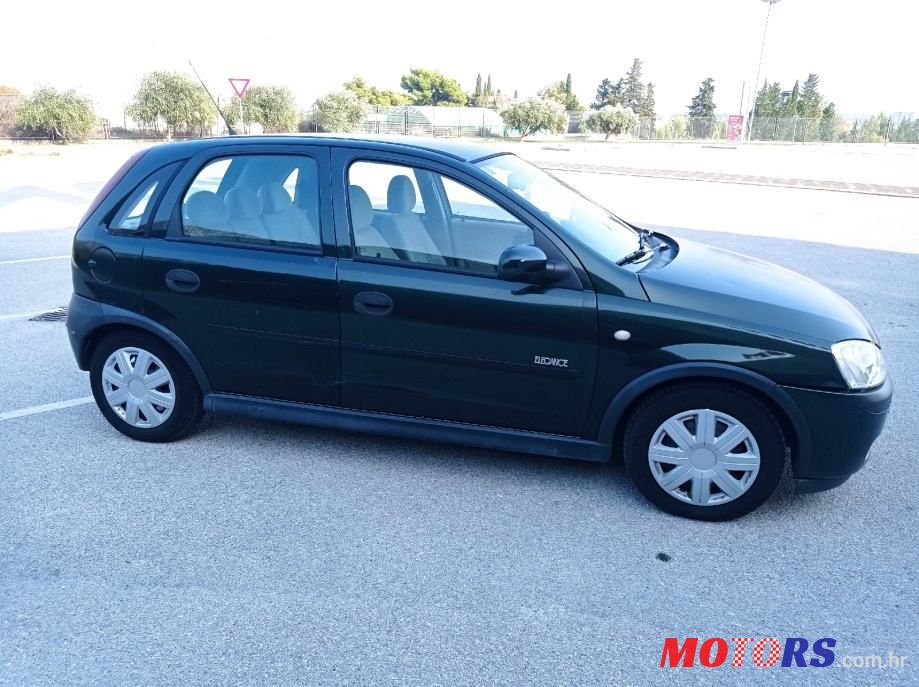 2001' Opel Corsa 1,2 16V photo #4