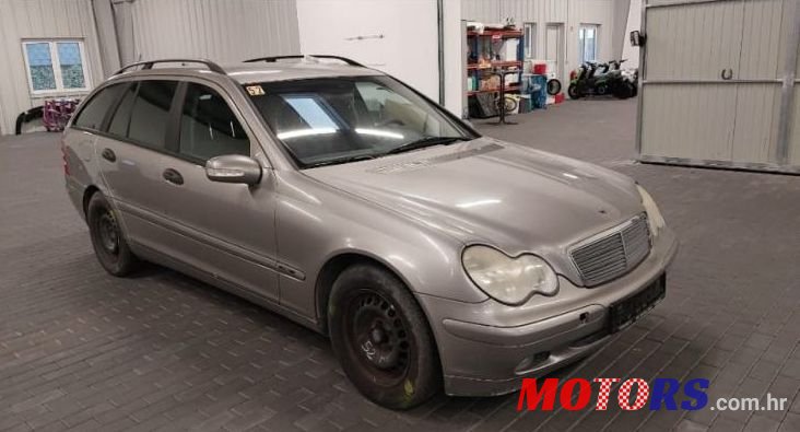 2003' Mercedes-Benz C-Klasa 220 photo #2