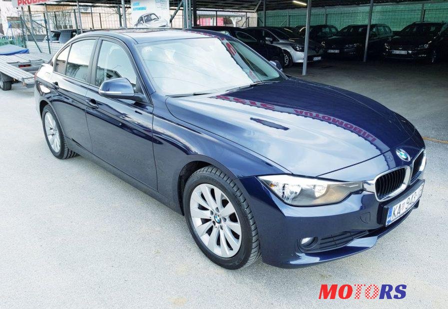 2013' BMW Serija 3 316D photo #1