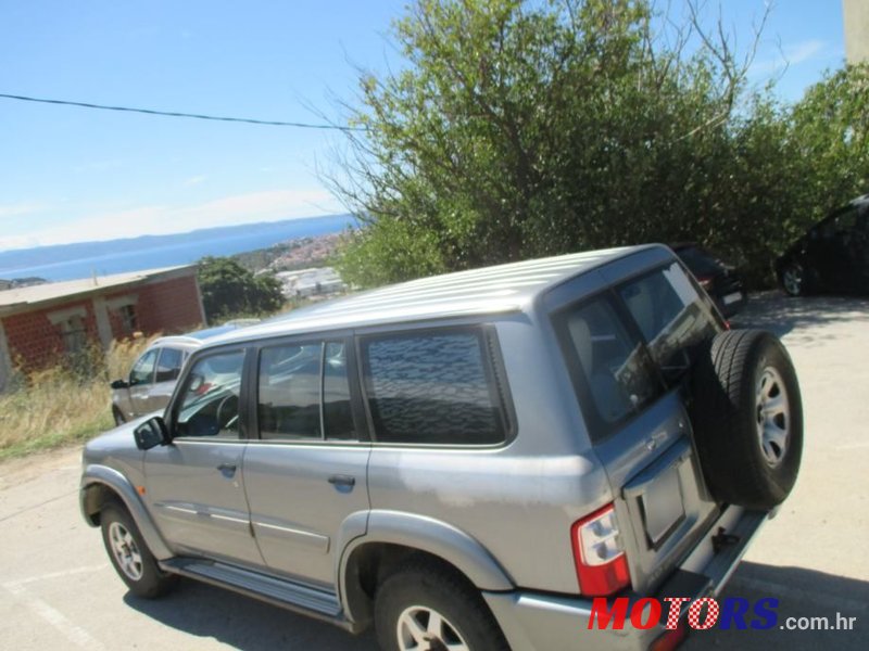 2003' Nissan Patrol 3,0 Di photo #5